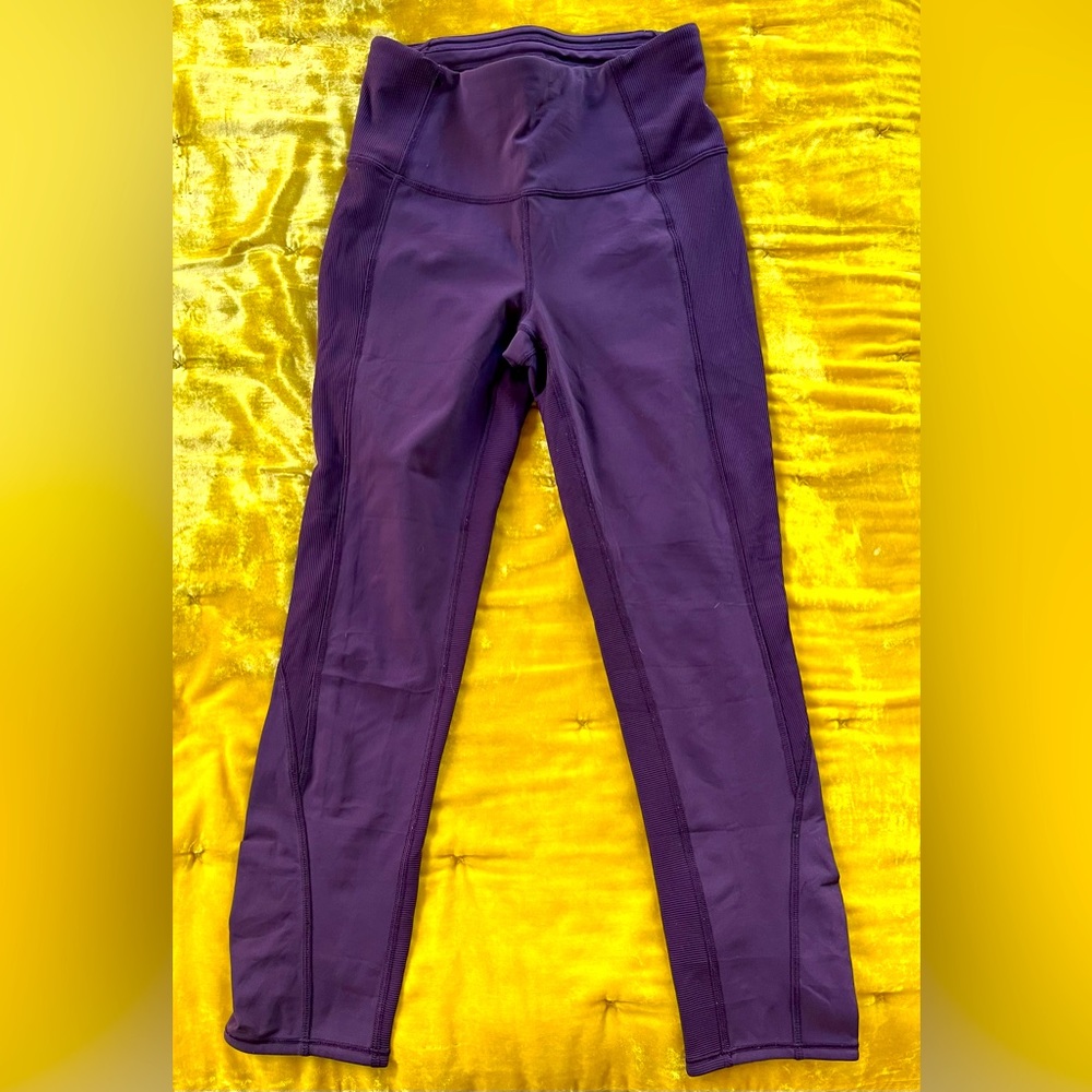 Lululemon Crop 21” Leggings Size 4